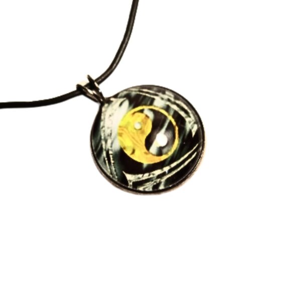 Yin Yang Fire Element Necklace - Picture 1 of 4